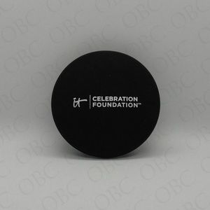 It Cosmetics Celebration Foundation~Medium